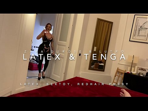 ❤️ Sora vitregă roșcată în costum de latex futută de fratele vitreg ❤️ at us ☑